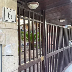  Appartamento Monteverde Elegante E Moderno Italia